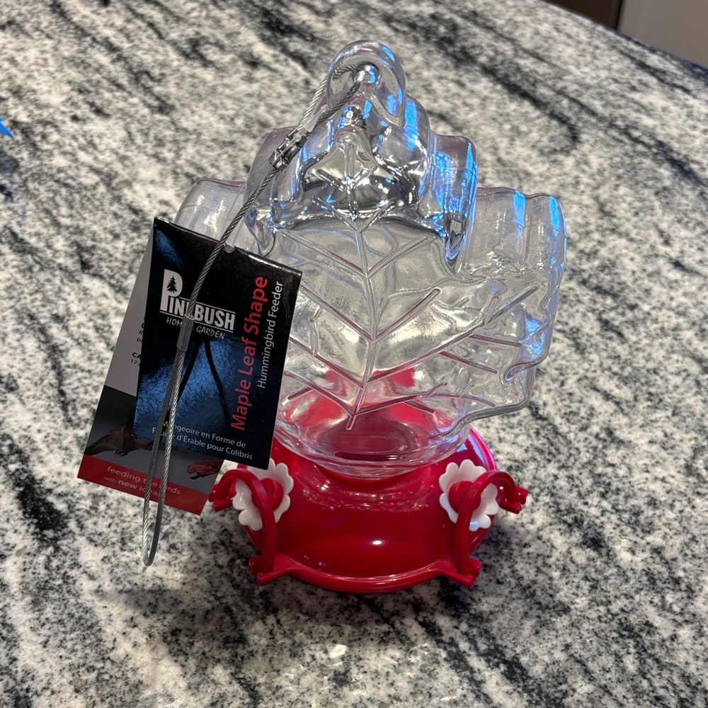Maple Leaf Shaped, Glass, Hummingbird Feeder